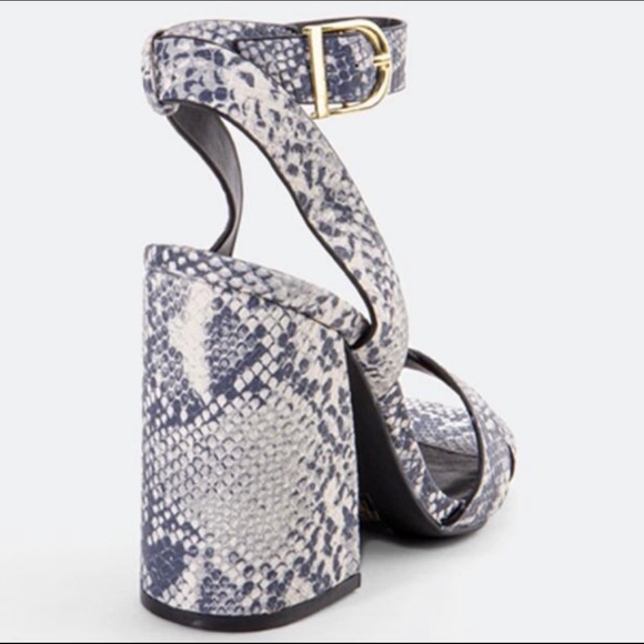•SOLD•Qupid Snakeskin open-toe block heels - Picture 3 of 7